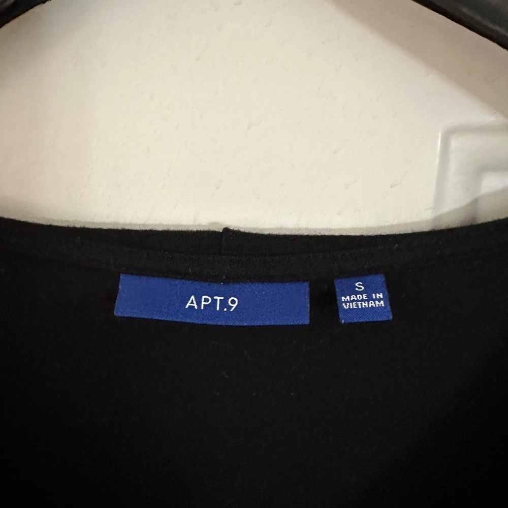 APT 9 Long Black Dress Size Small Very clean. Smoke free. Elegant. - Picture 4 of 11